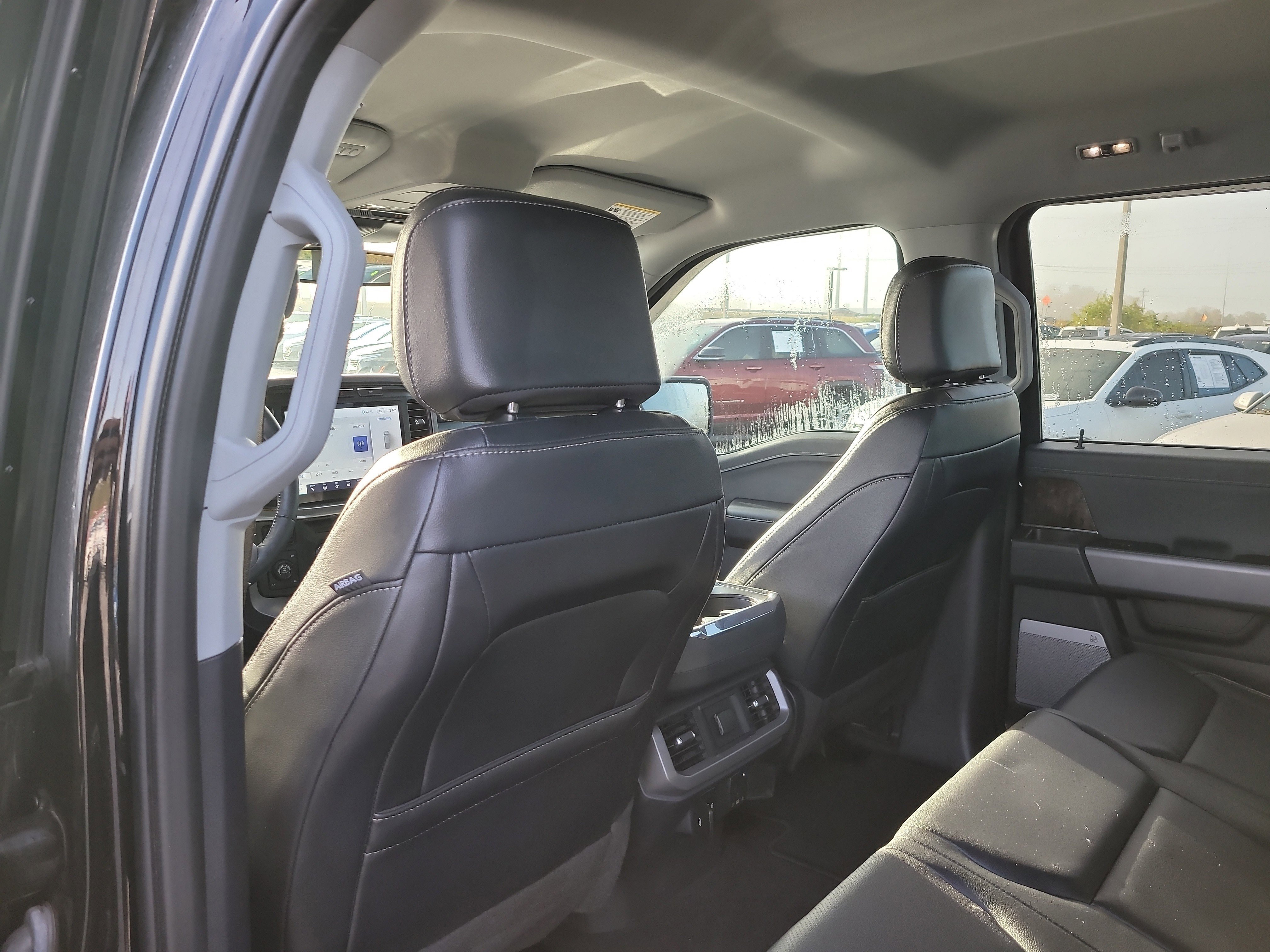 Used 2023 Ford F150 Lariat w/ Trailer Tow Package image 13