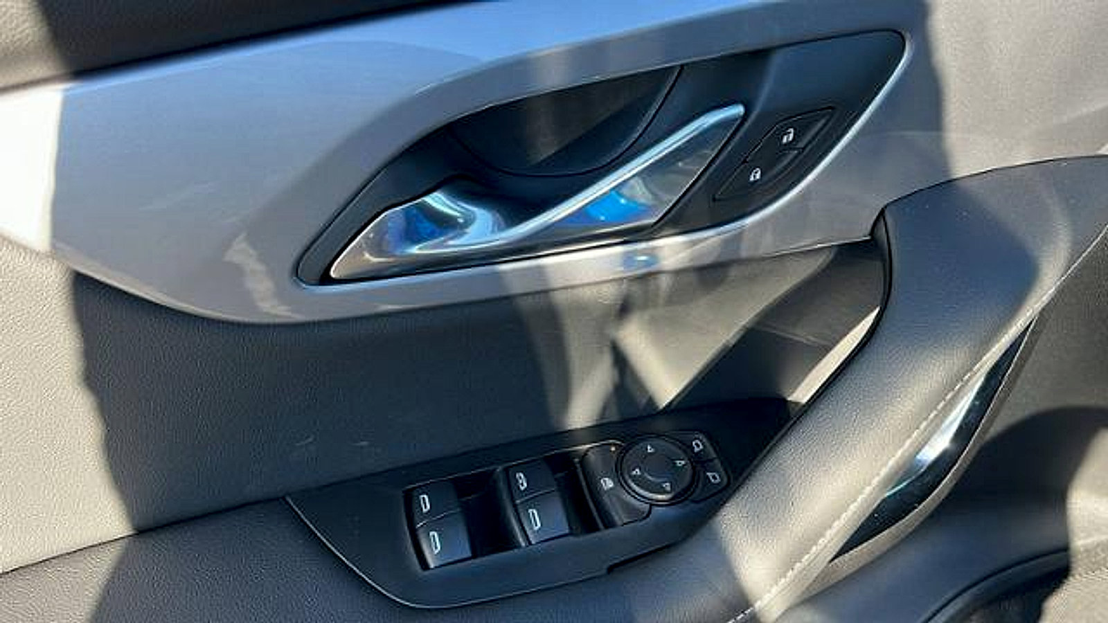 New 2026 Chevrolet Blazer LT w/ Convenience Package image 16