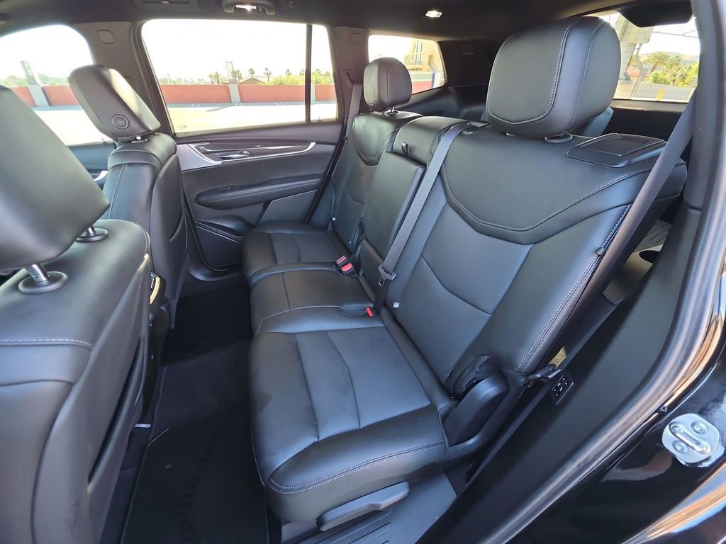 Certified 2024 Cadillac XT6 Sport w/ Technology Package AWD/4WD image 26