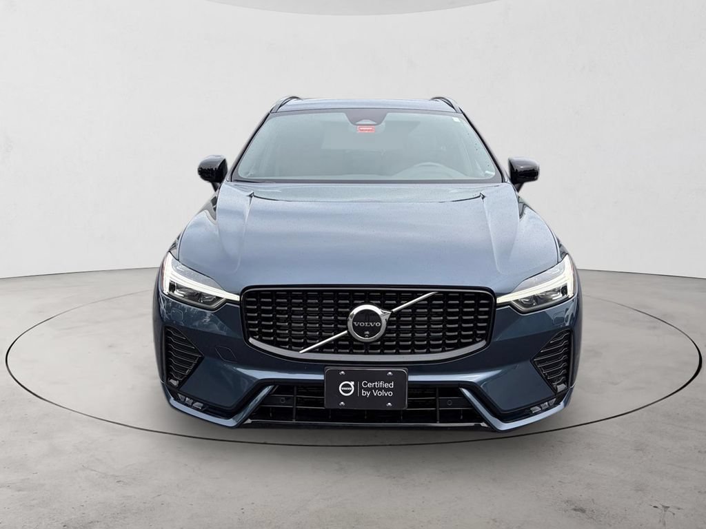 Certified 2024 Volvo XC60 B5 Plus w/ Climate Package AWD/4WD image 8