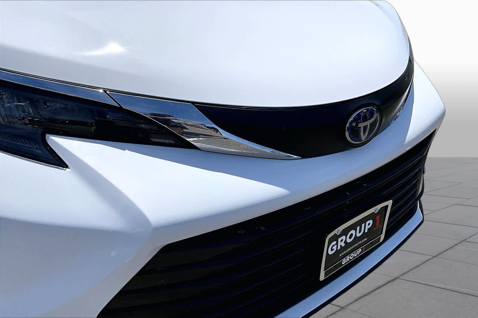 Used 2025 Toyota Sienna LE FWD image 29
