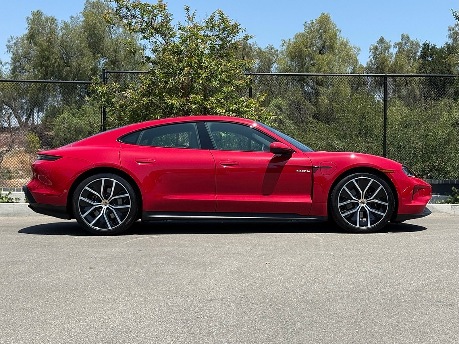 New 2025 Porsche Taycan 4S AWD/4WD image 8