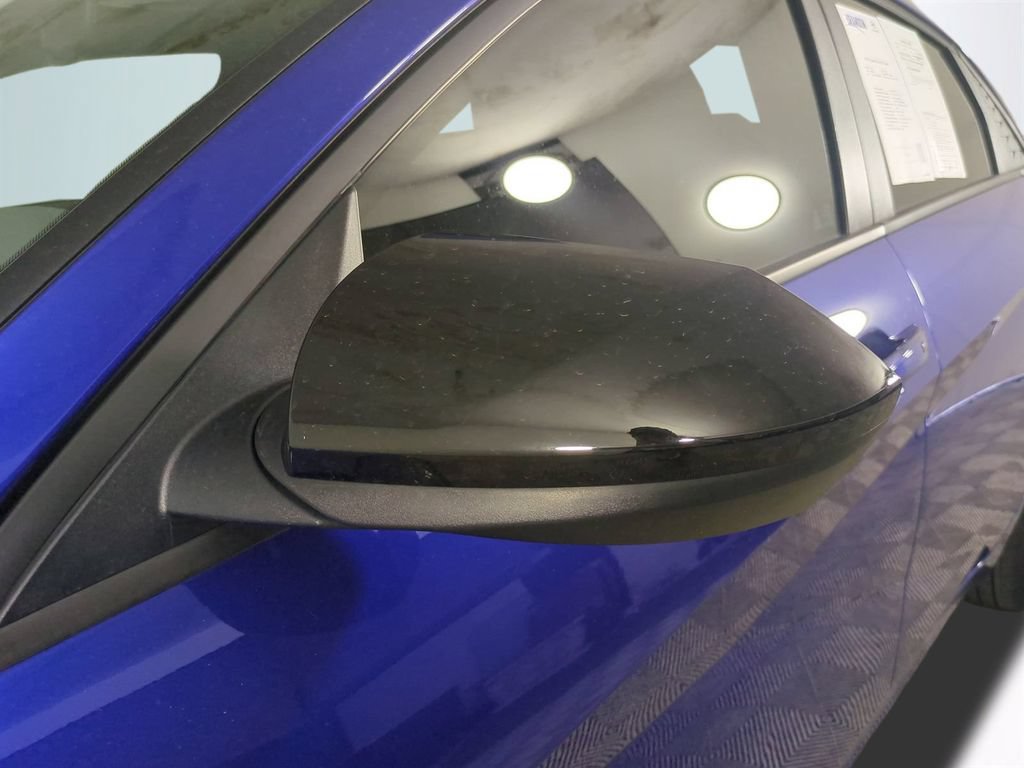 Used 2025 Hyundai Elantra Sport FWD image 12