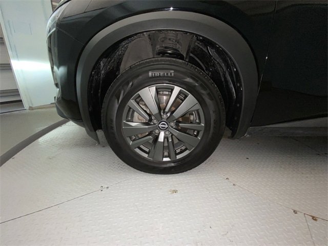 Used 2022 Nissan Pathfinder SV image 10