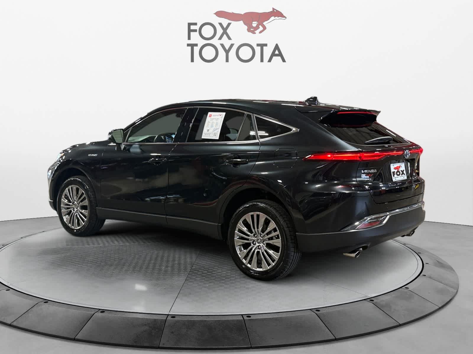 Used 2021 Toyota Venza Limited w/ Advanced Technology Package AWD/4WD image 4