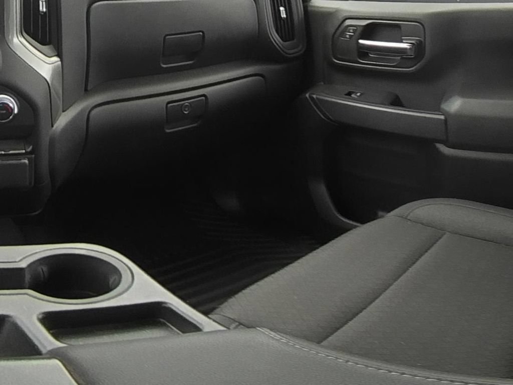 Used 2024 Chevrolet Silverado 2500 Custom w/ Custom Convenience Package AWD/4WD image 14