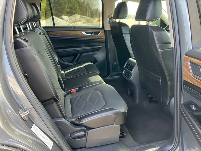 Used 2024 Volkswagen Atlas SE image 21