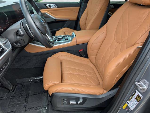 Certified 2025 BMW X5 xDrive50e w/ Premium Package image 17
