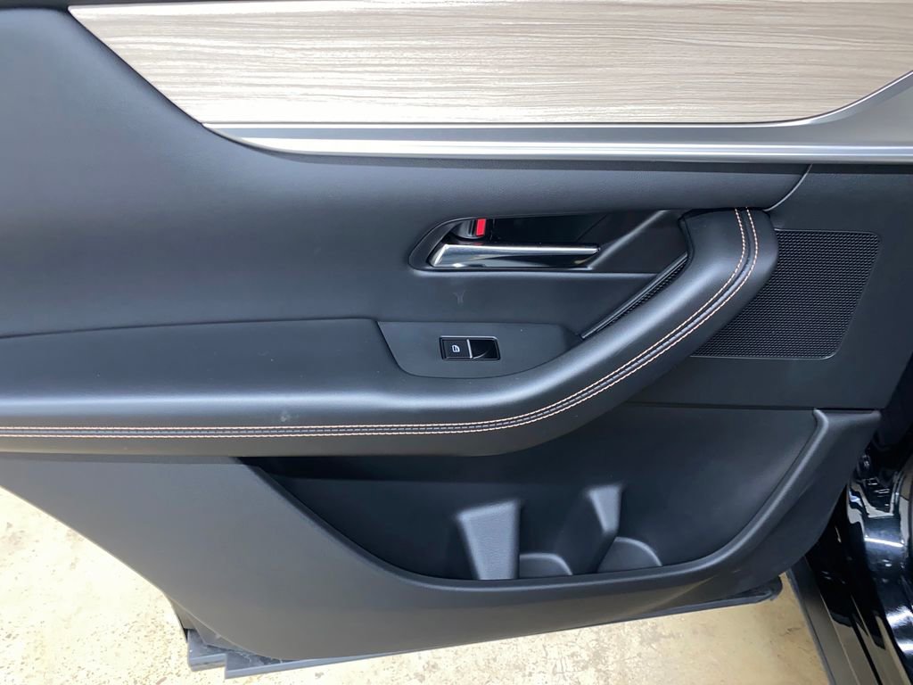 Used 2026 MAZDA CX-90 3.3 Turbo w/ Preferred Package AWD/4WD image 15