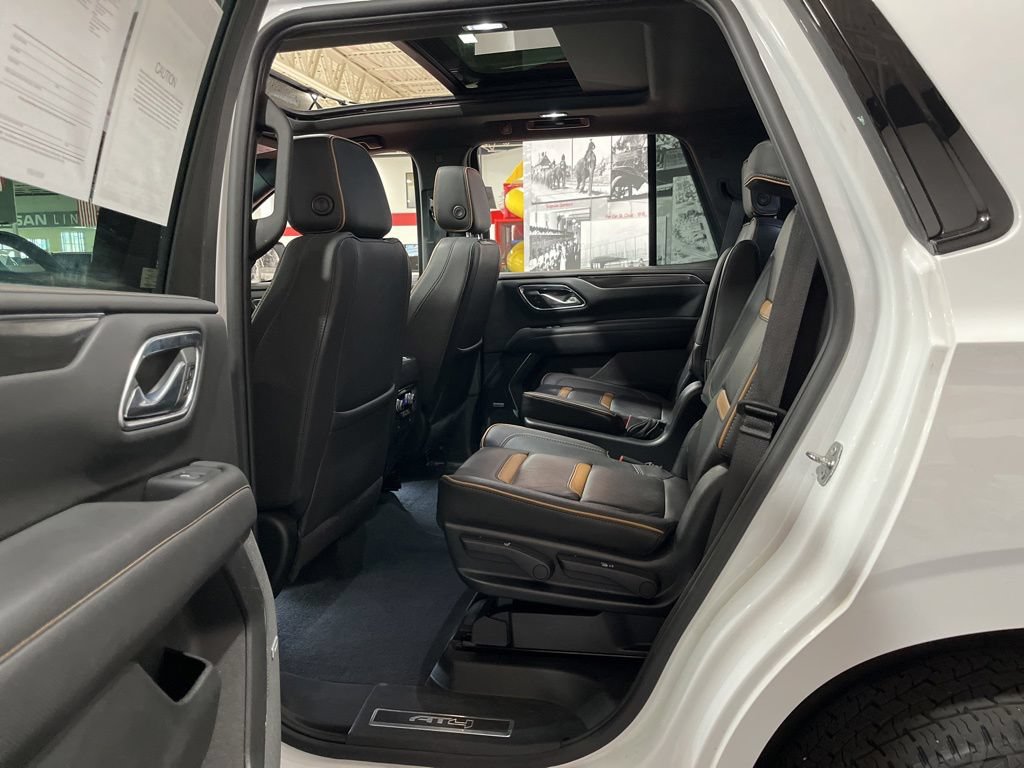 Certified 2023 GMC Yukon AT4 w/ Technology Package AWD/4WD image 16