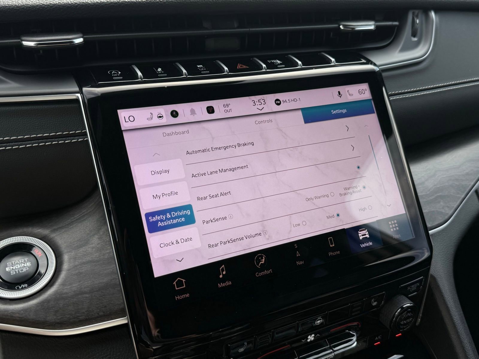 Used 2024 Jeep Grand Cherokee Limited image 29