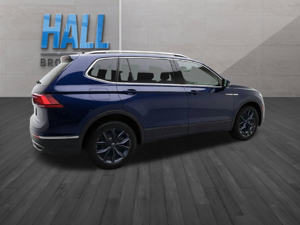 Certified 2023 Volkswagen Tiguan SE FWD image 7