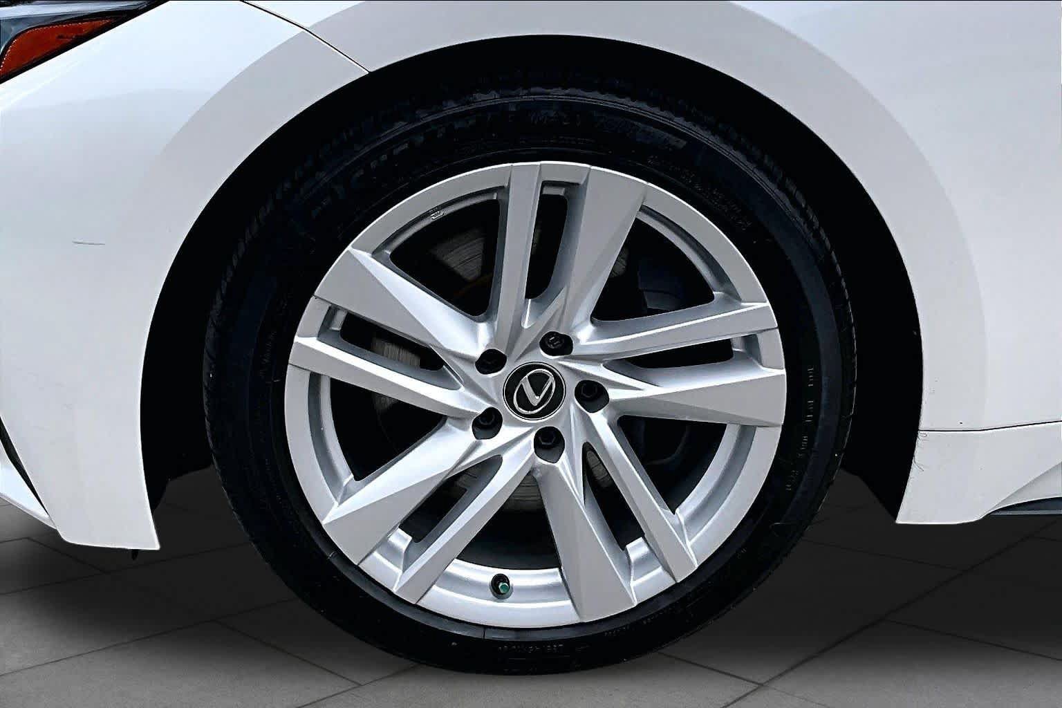 Used 2024 Lexus IS 300 w/ Comfort Package RWD image 11