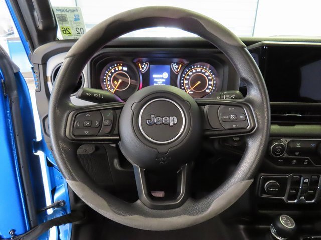 Used 2025 Jeep Gladiator Sport image 8