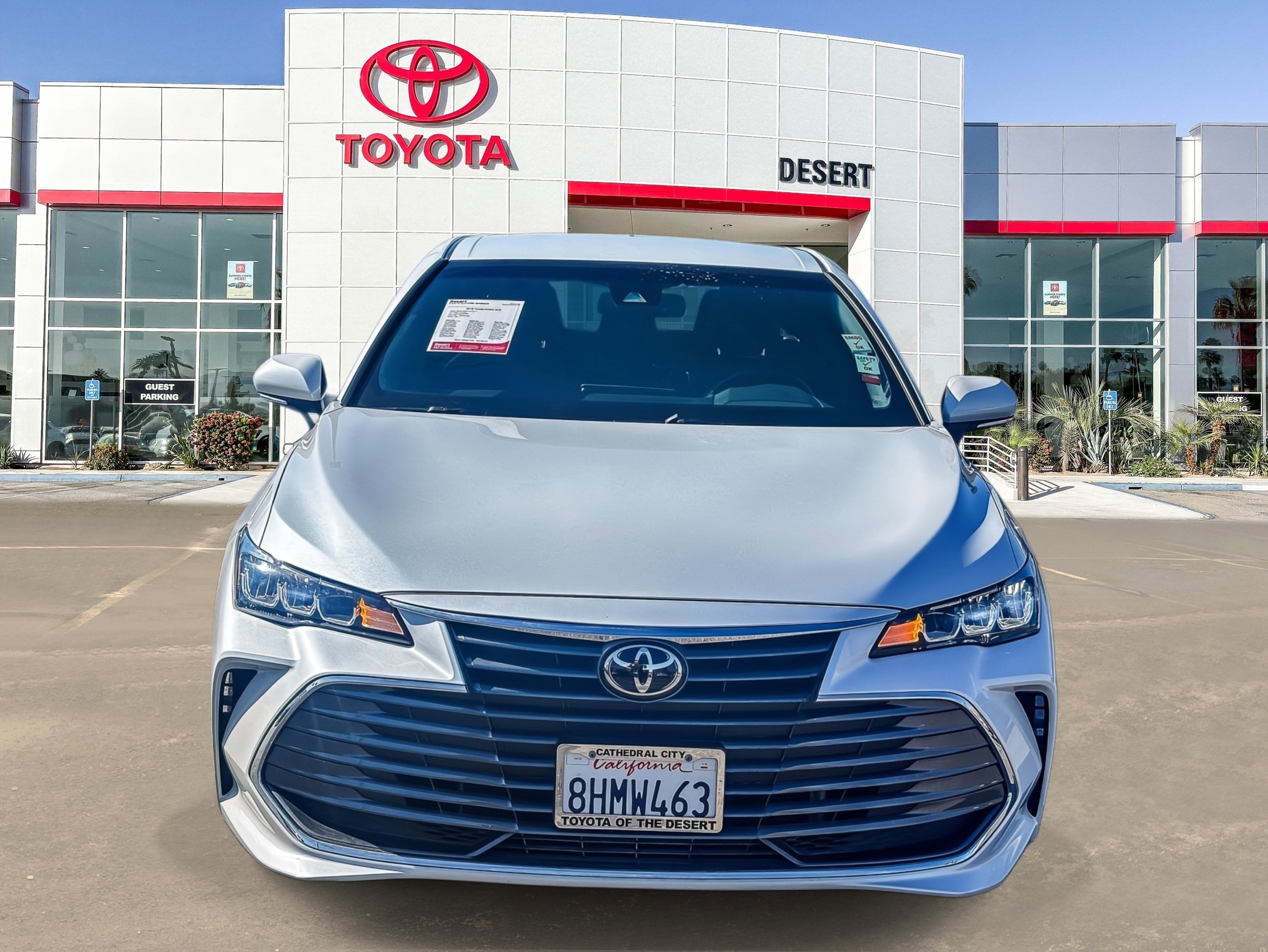 Certified 2019 Toyota Avalon XLE w/ Preferred Accessory Package FWD image 2