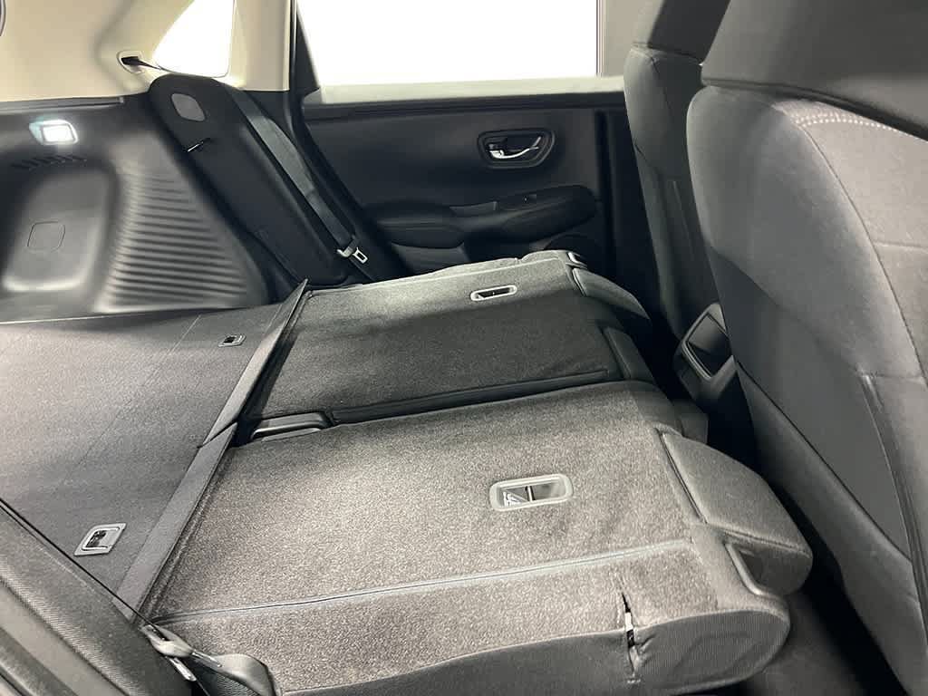 Certified 2025 Honda HR-V LX image 29