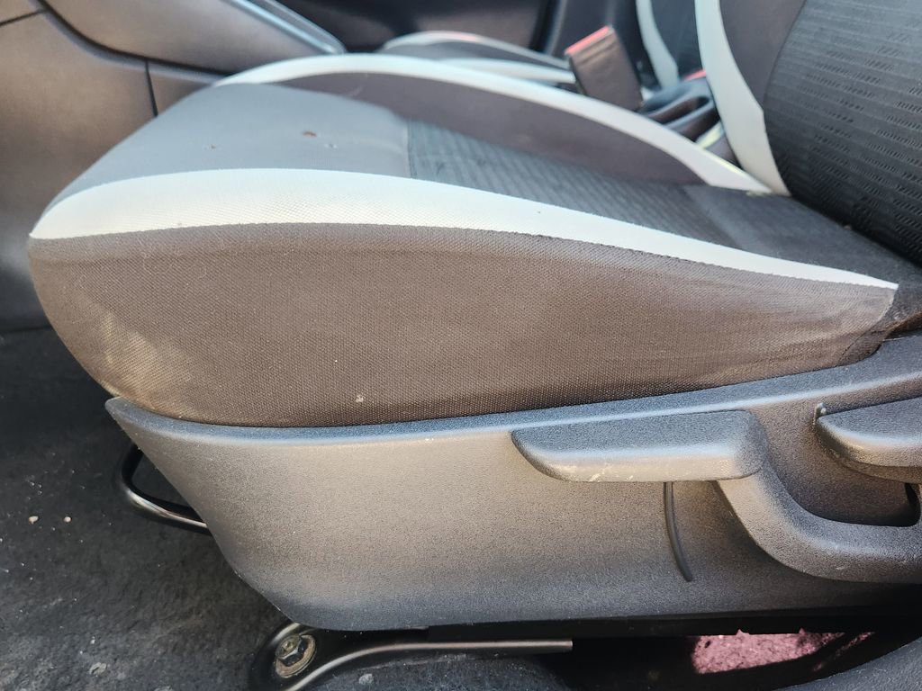 Used 2021 Nissan Versa SV image 24
