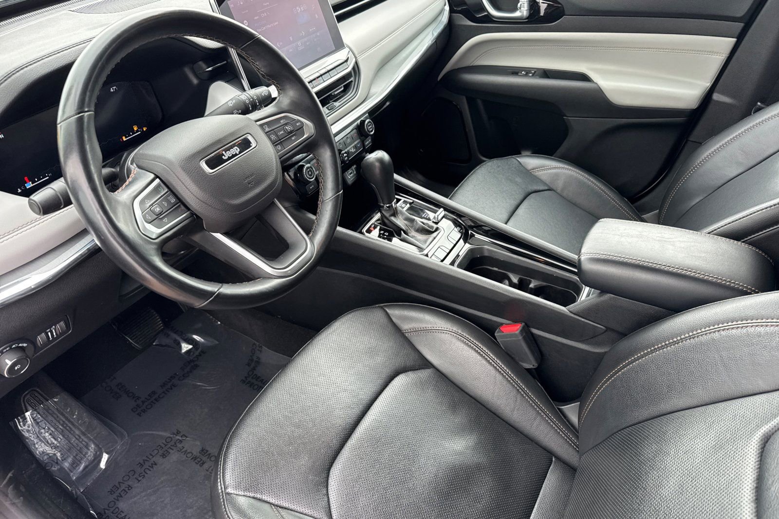 Used 2022 Jeep Compass Limited w/ Elite Group image 11