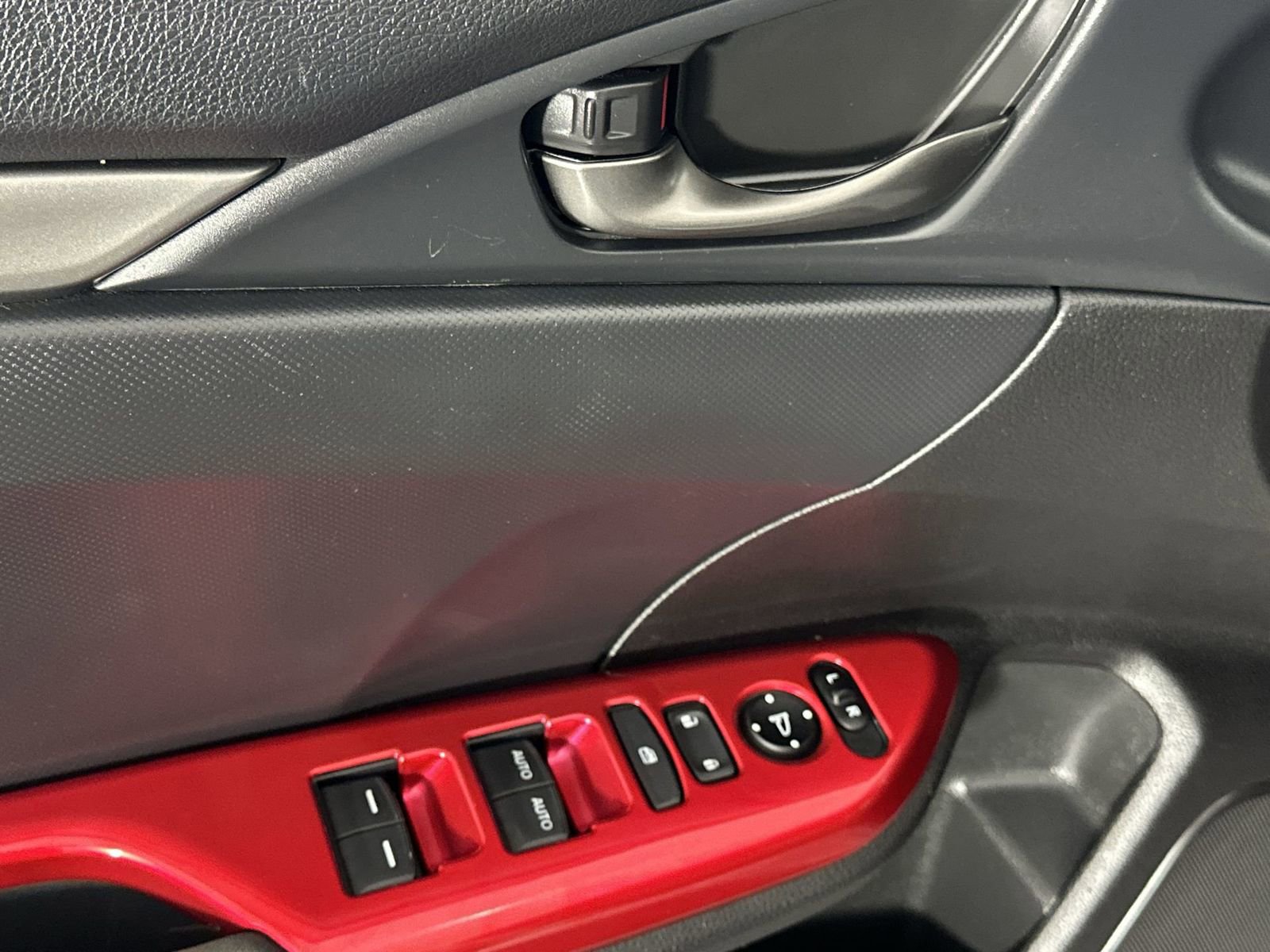 Used 2018 Honda Civic Sport image 17