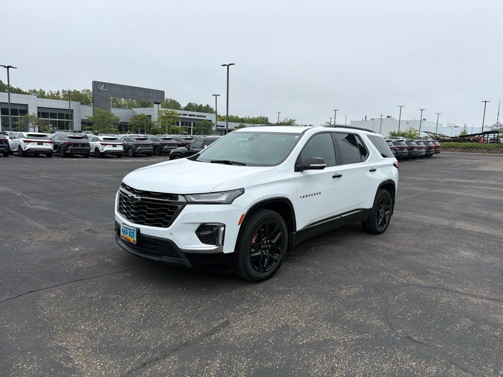 Used 2022 Chevrolet Traverse Premier w/ Redline Edition AWD/4WD image 8