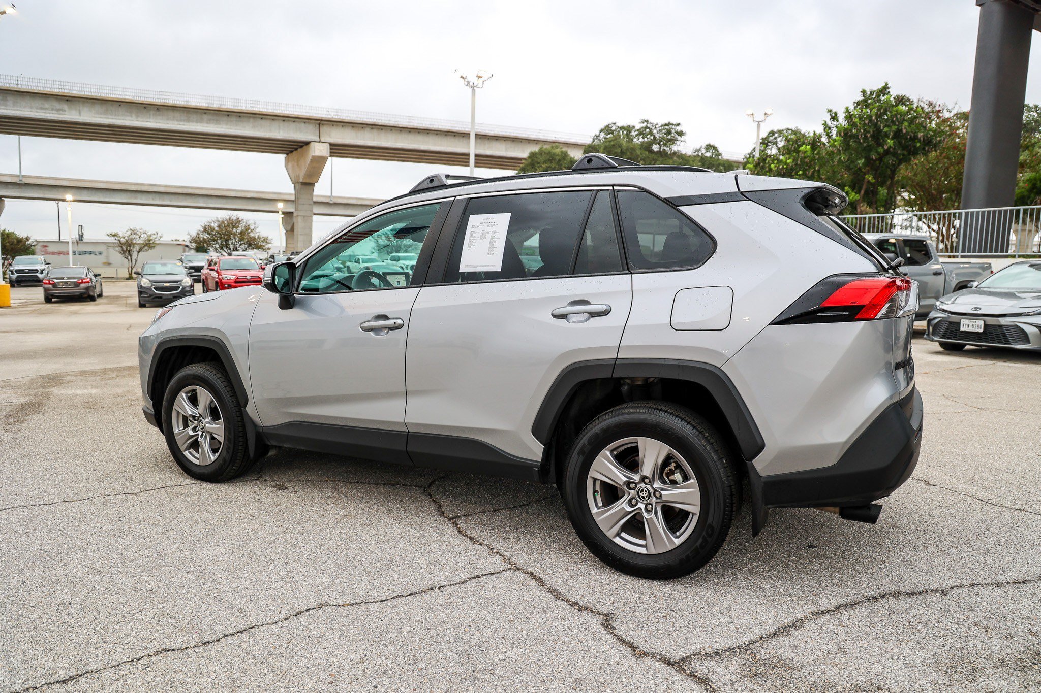 Certified 2025 Toyota RAV4 XLE FWD image 10