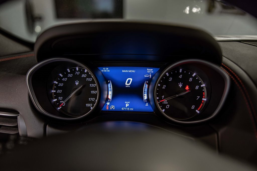 Used 2019 Maserati Levante S GranSport image 25
