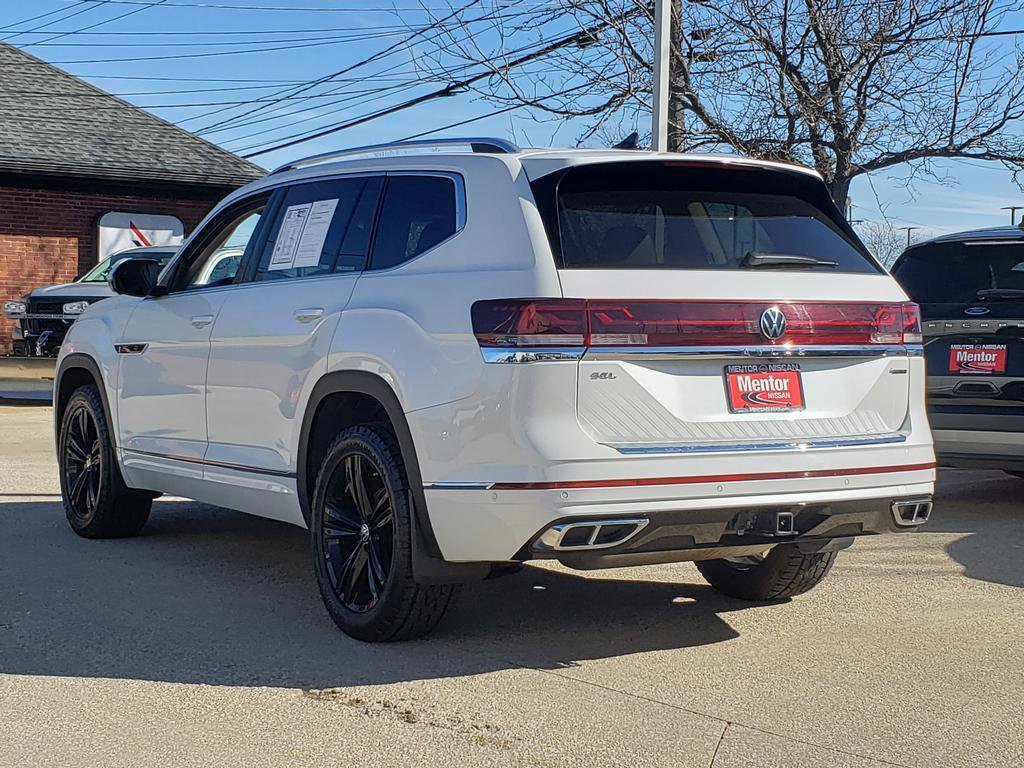 Used 2024 Volkswagen Atlas SEL Premium R-Line image 5