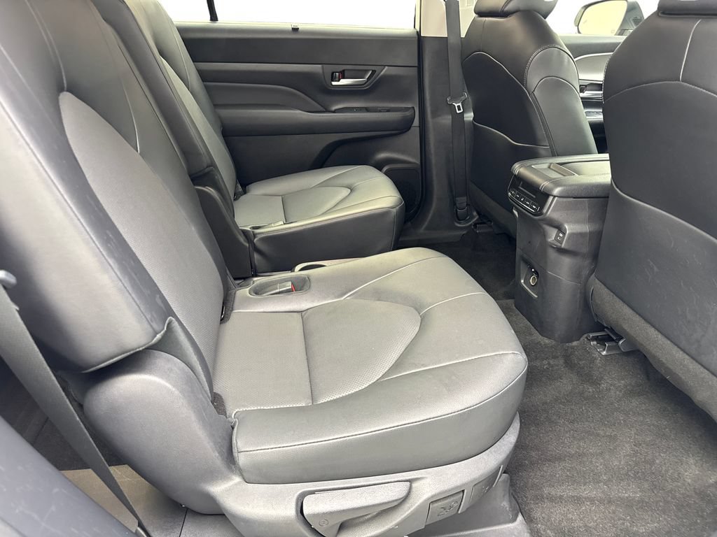 Used 2024 Toyota Grand Highlander FWD image 43
