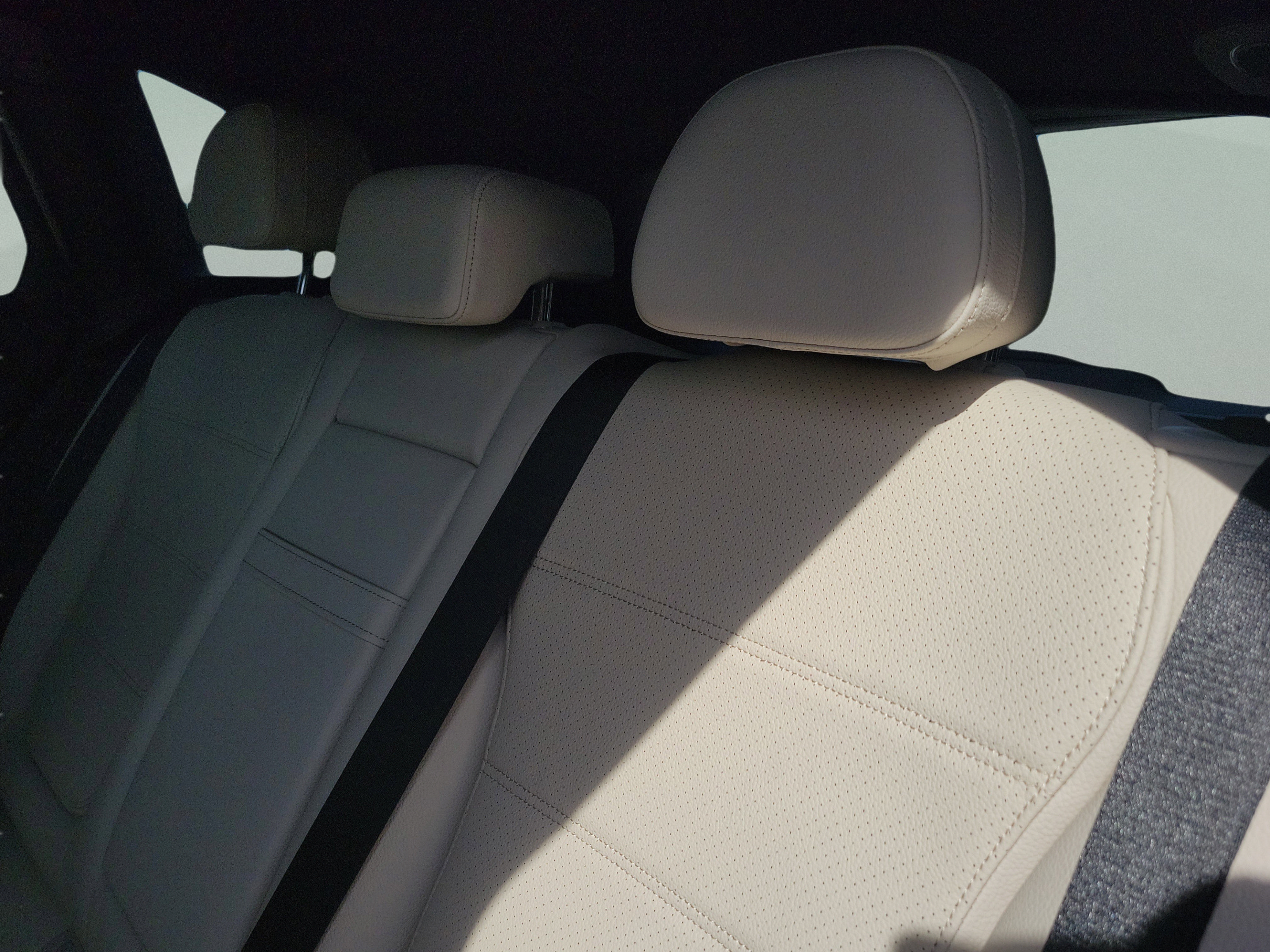 Certified 2026 Mercedes-Benz GLC 300 image 11