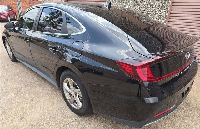 Used 2022 Hyundai Sonata SE FWD image 3