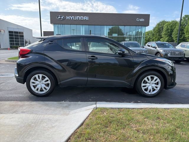 Used 2020 Toyota C-HR LE FWD image 9