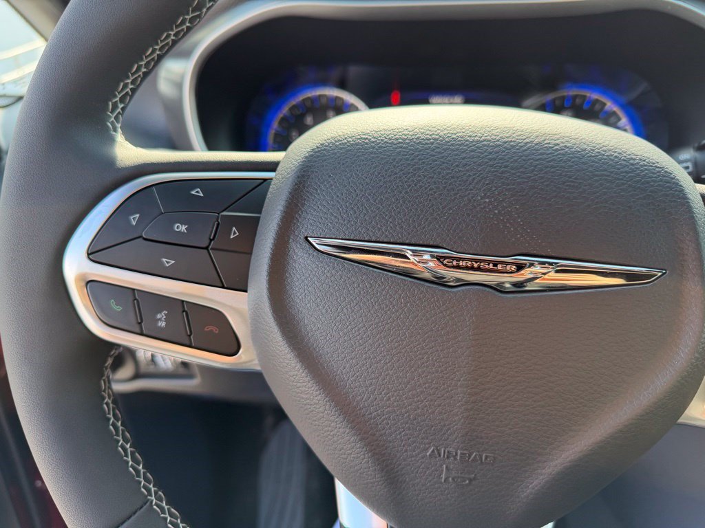 New 2026 Chrysler Pacifica Select FWD image 18