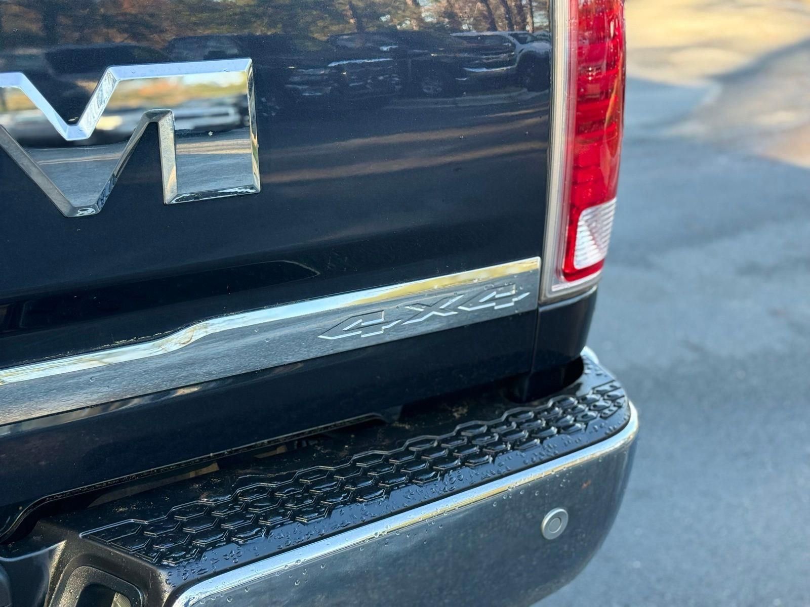 Used 2018 RAM 2500 Limited image 12