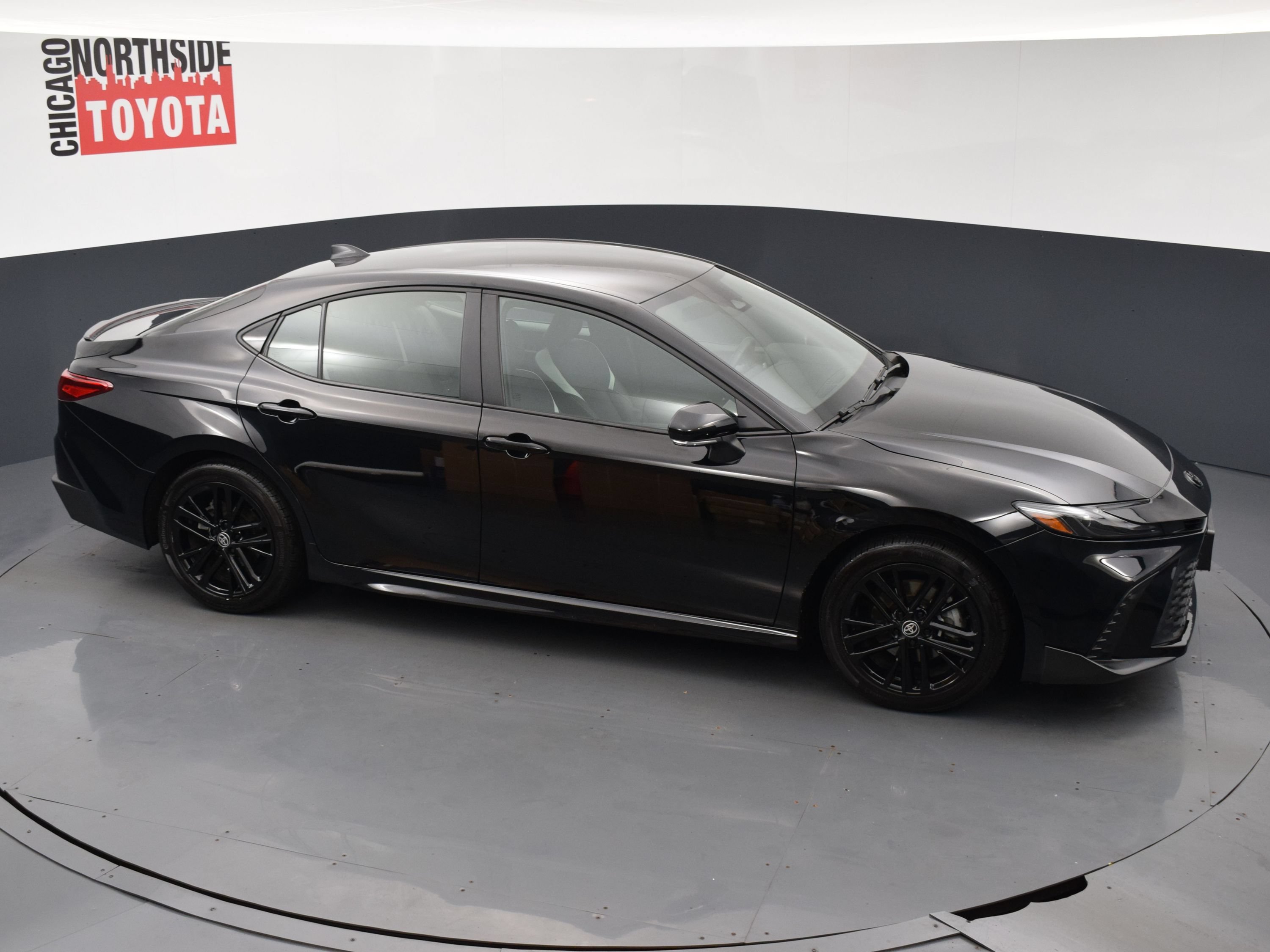 Used 2025 Toyota Camry SE AWD/4WD image 21