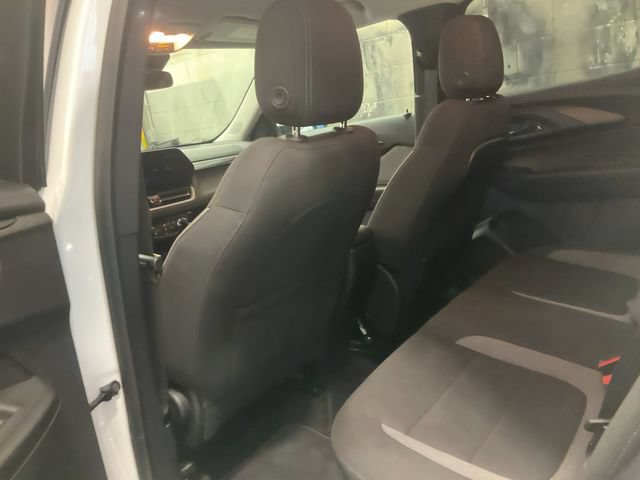 Used 2025 Chevrolet TrailBlazer LT AWD/4WD image 26