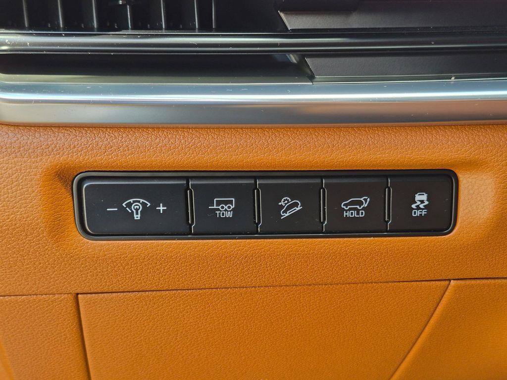 Certified 2024 Kia Telluride SX Prestige X-Line AWD/4WD image 17
