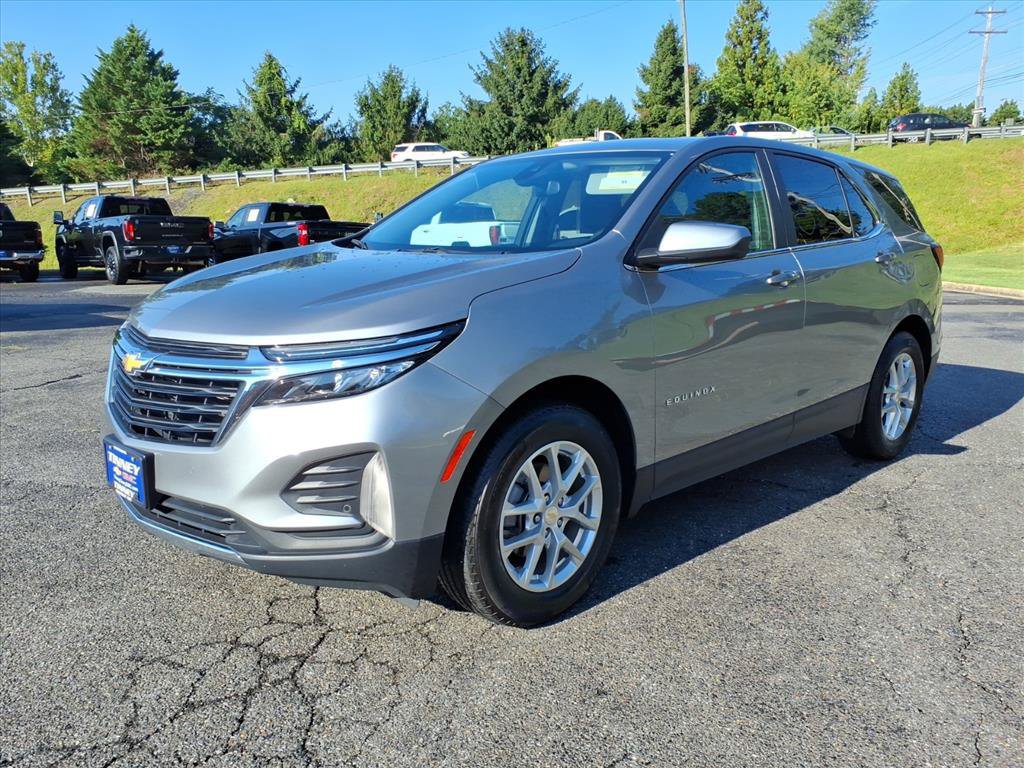 Used 2024 Chevrolet Equinox LT FWD image 8