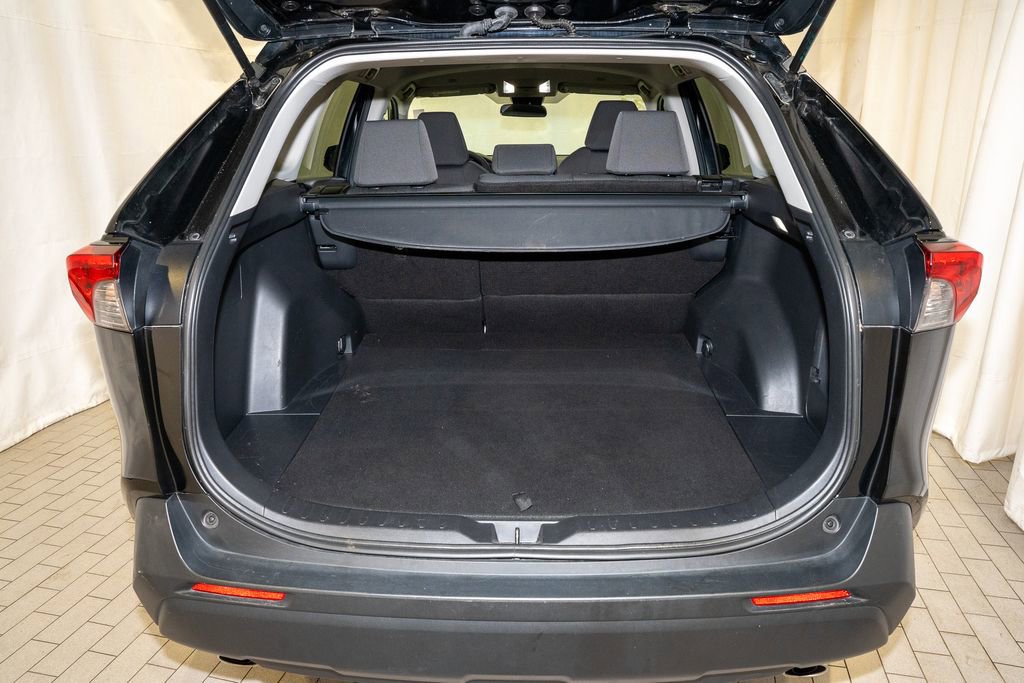 Used 2024 Toyota RAV4 XLE image 5