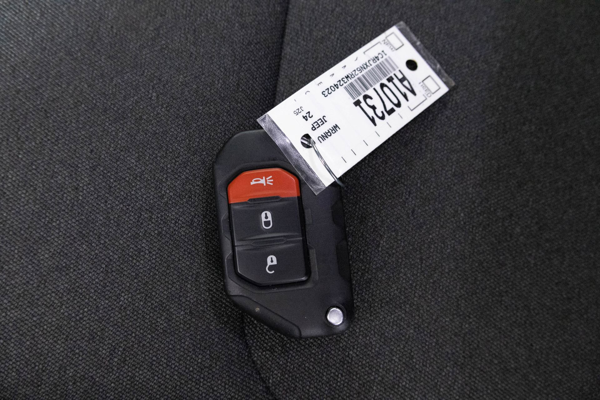Used 2024 Jeep Wrangler Unlimited image 46