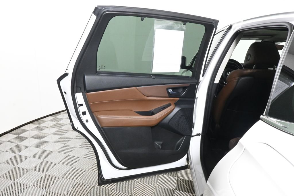 Used 2023 Acura MDX SH-AWD w/ Technology Package image 35
