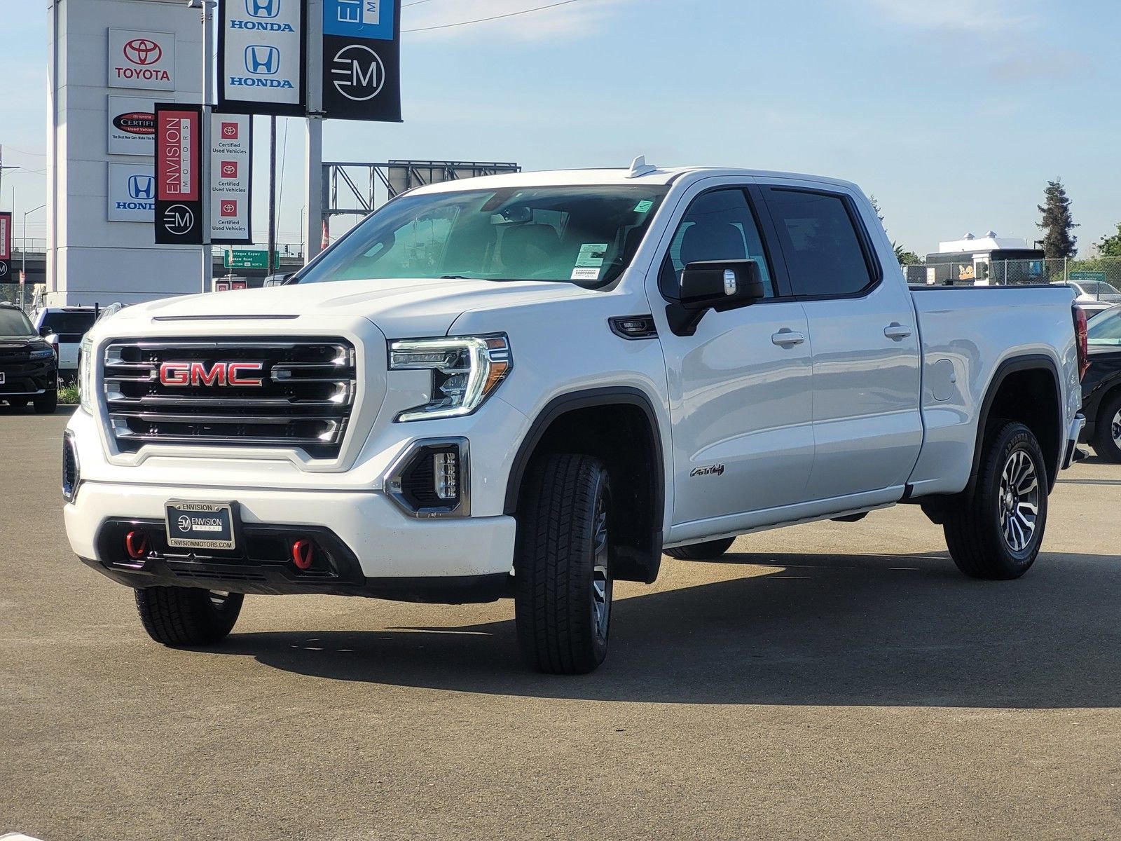 Used 2021 GMC Sierra 1500 AT4 w/ AT4 Preferred Package image 3