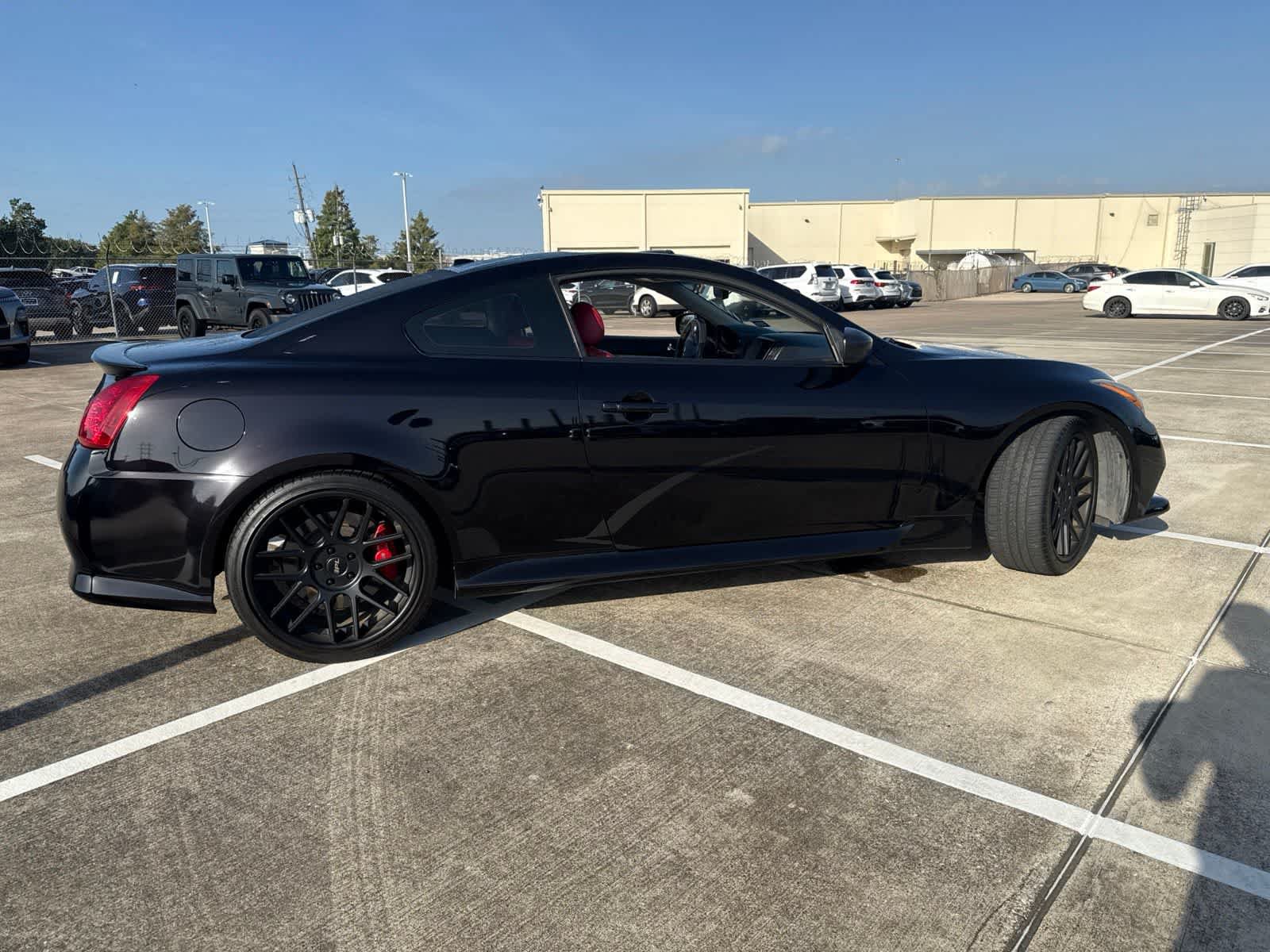 Used 2011 INFINITI G37 IPL RWD image 5