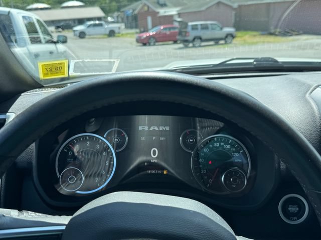 Used 2024 RAM 2500 Big Horn w/ Sport Appearance Package AWD/4WD image 32