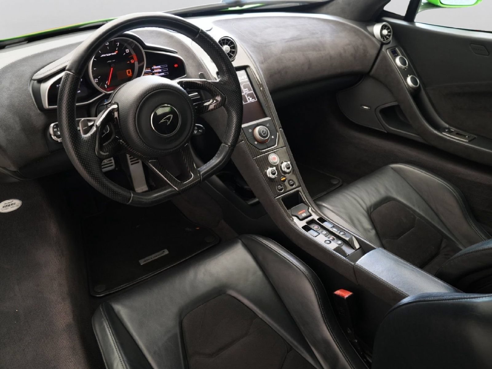 Used 2015 McLaren 650S Spider RWD image 17
