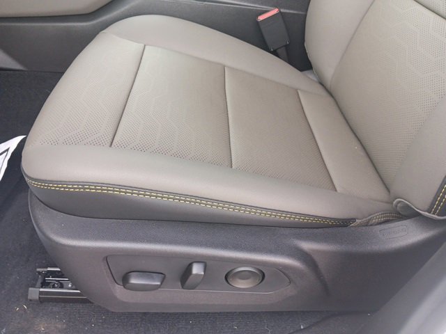 New 2025 Chevrolet Colorado ZR2 w/ Technology Package image 25