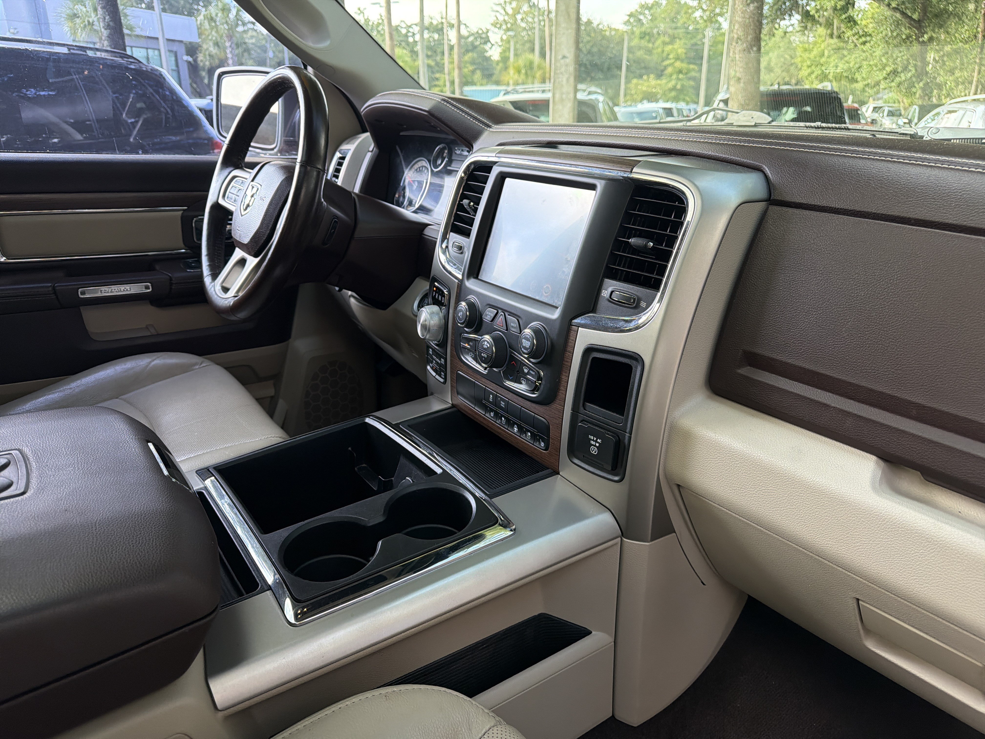 Used 2014 RAM 1500 Laramie w/ Convenience Group AWD/4WD image 43