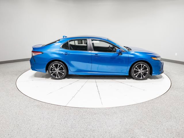 Used 2019 Toyota Camry SE w/ Carpet Mat Package FWD image 27