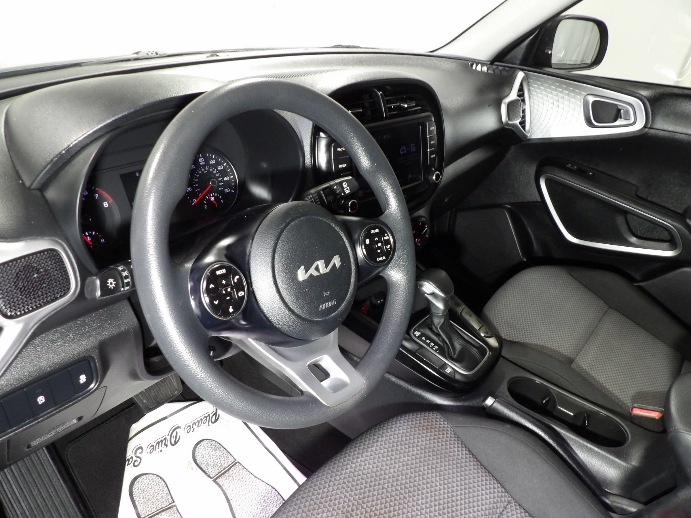 Used 2022 Kia Soul LX FWD image 8