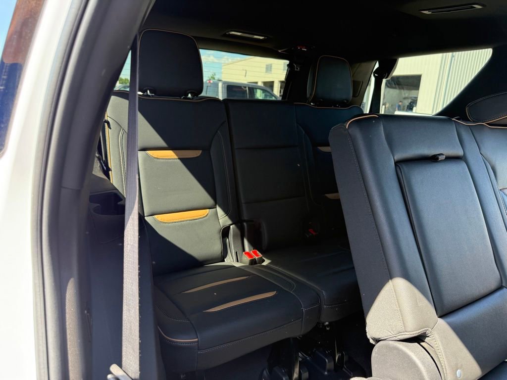 Used 2021 GMC Yukon AT4 w/ Rear Media and Nav Package AWD/4WD image 24