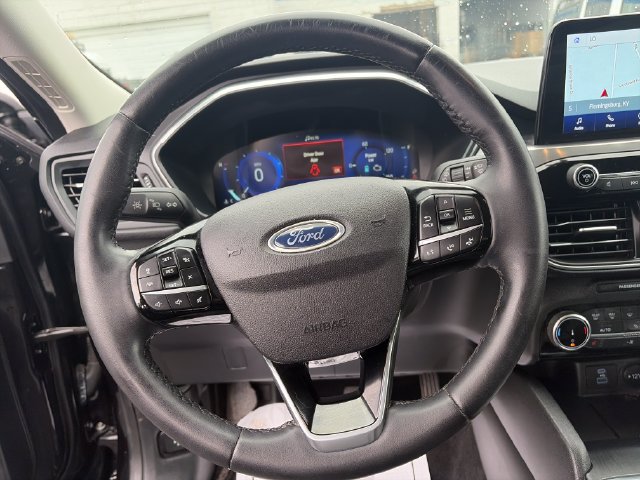Used 2022 Ford Escape Titanium AWD/4WD image 18
